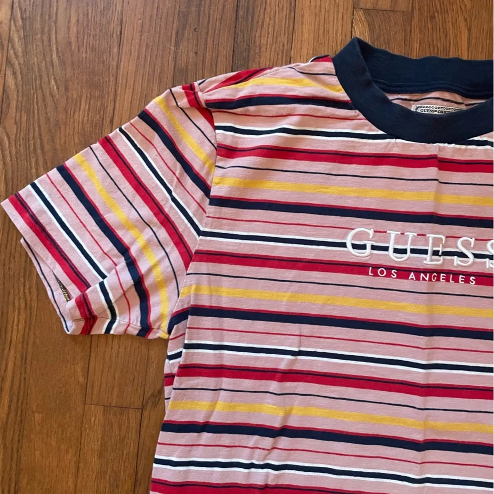 Vintage Guess Stripe Embroidered Striped Spell out Streetwear T Shirt Sz M ππ - Picture 7 of 12